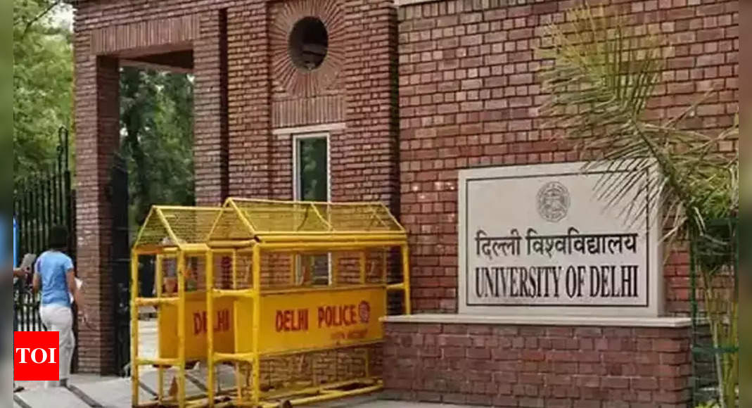 Discussion on ‘harassment’ letter leads to a row at Delhi University | Delhi News
