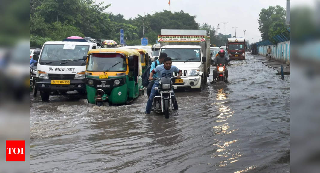 Latest News Updates: Rains drench Delhi-NCR, traffic jams reported in several areas