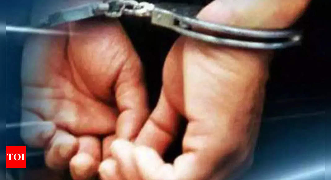 Airhostess raped by acquaintance in Delhi, accused arrested | Delhi News