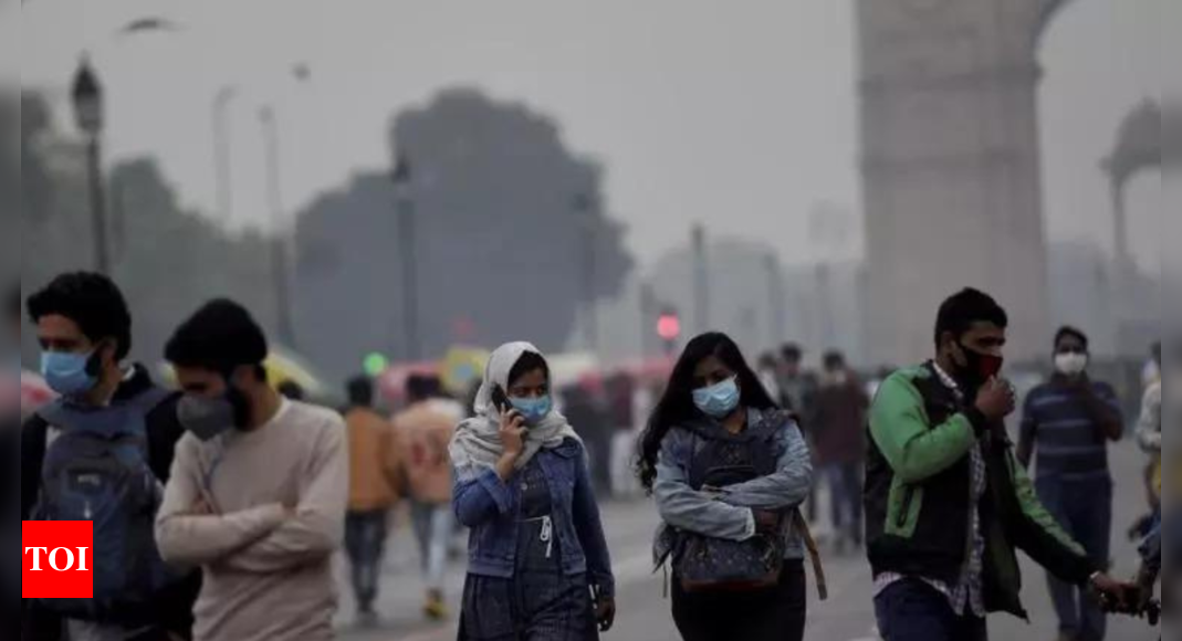Delhi: PWD to hire 150 smog guns, sprinklers to manage dust | Delhi News