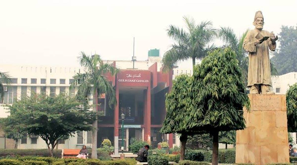 Delhi High Court dismisses plea of Jamia contract employee seeking regularisation of services