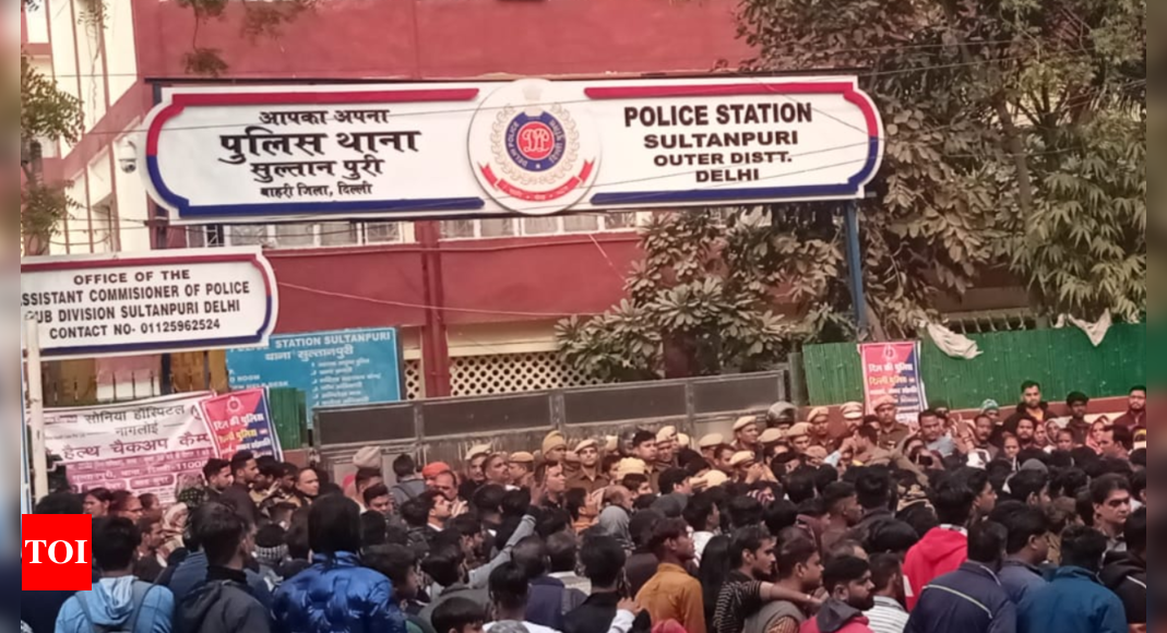 Delhi hit-and-run incident: Massive protest outside LG office; locals block road outside Sultanpuri police station | Delhi News