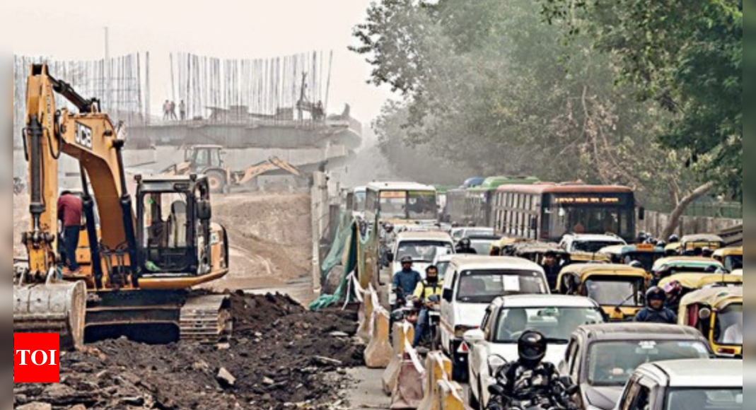 Delhi Ashram Flyover: Day 1 of Ashram closure leaves Chaos till east Delhi | Delhi News