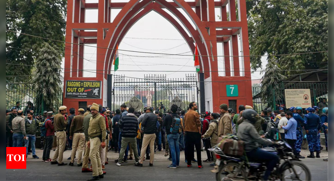 Classes at Jamia Millia Islamia to remain suspended on Friday: Varsity order | Delhi News