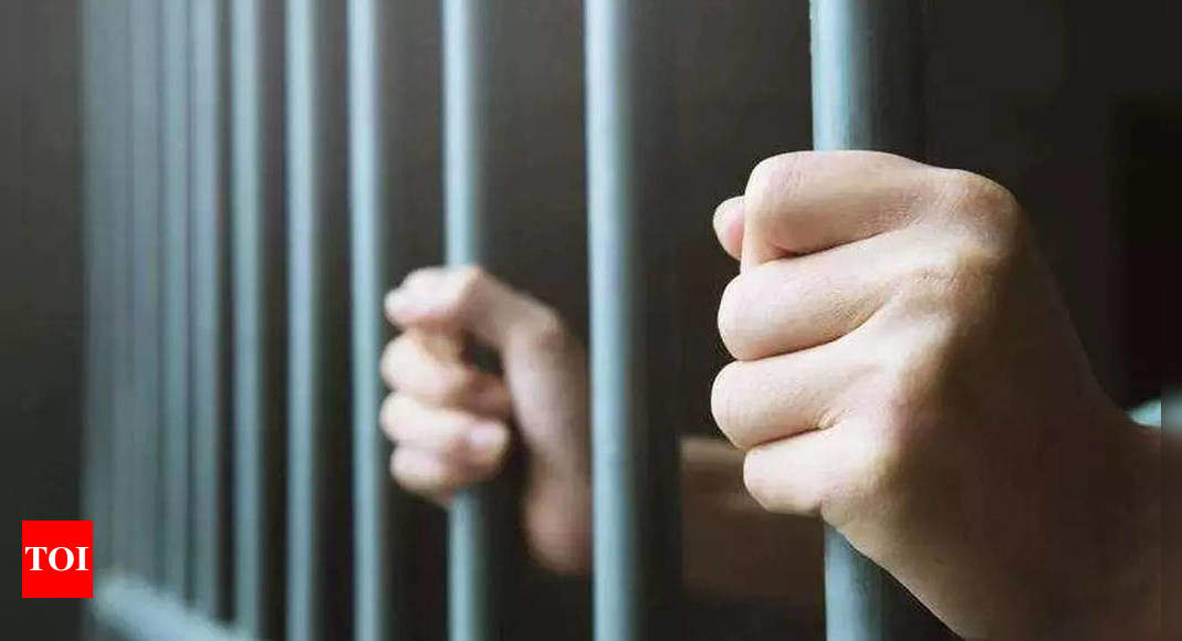 Behind bars, but no curbs on finding good education in Delhi | Delhi News