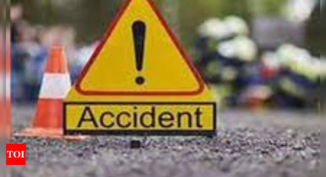 Delhi woman, daughter killed in collision between two cars in Gurgaon | Gurgaon News